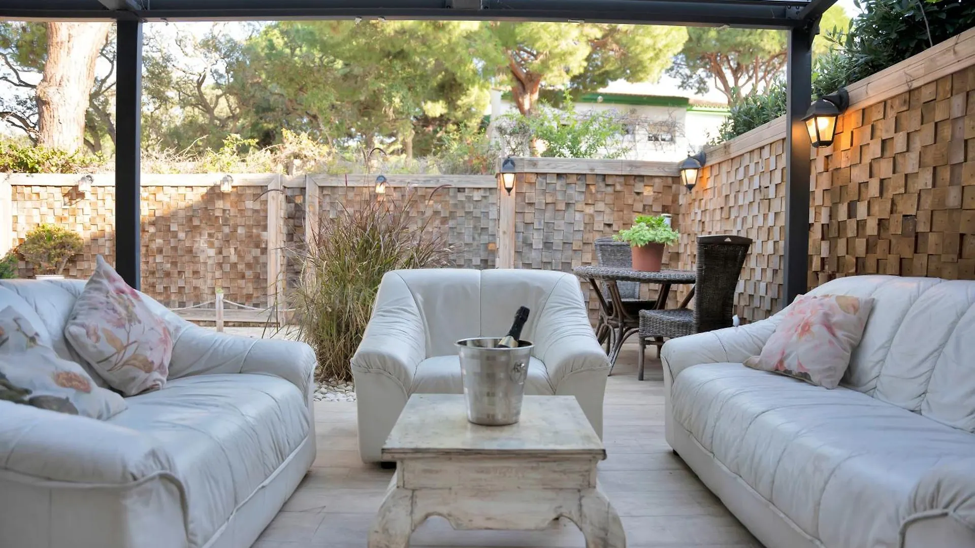 Holiday home Bonita Casa Adosada En Esquina Villa Marbella